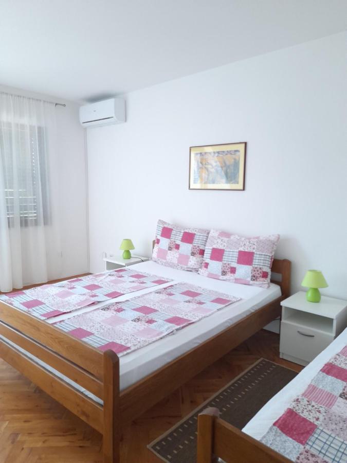 Apartment Gotovina Biograd Na Moru Exterior photo