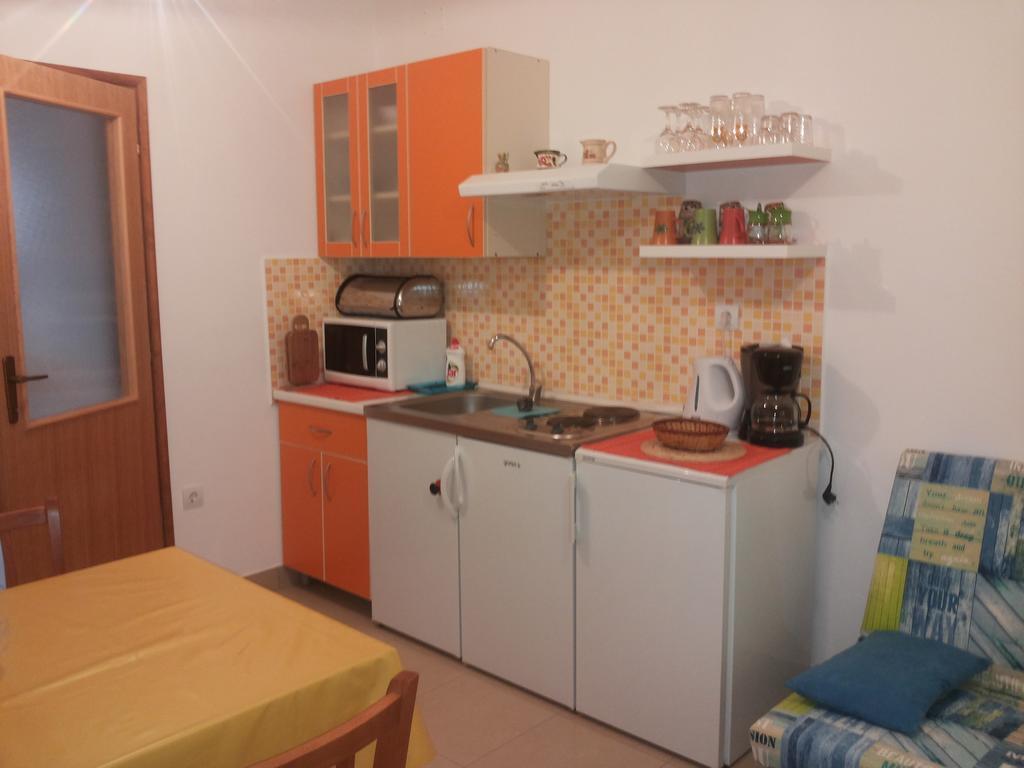 Apartment Gotovina Biograd Na Moru Room photo