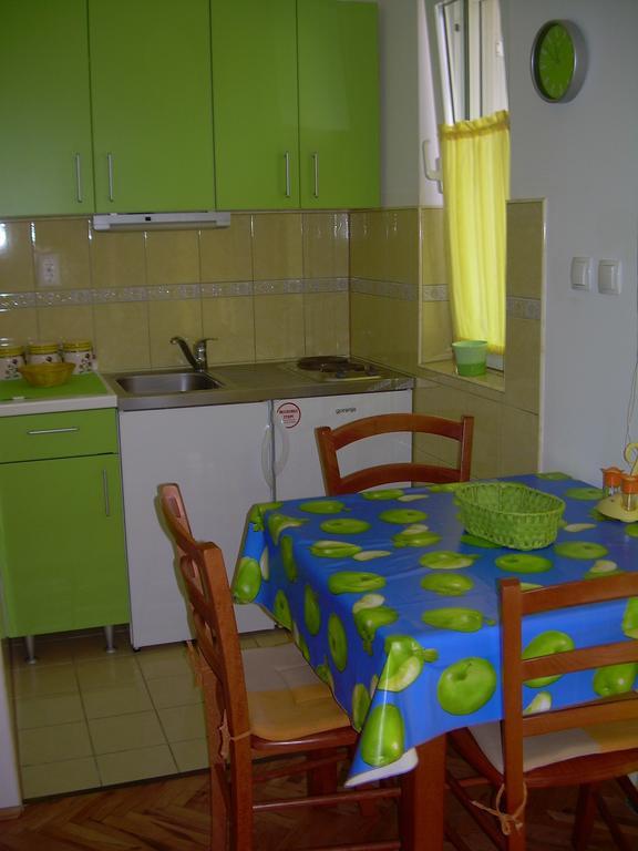 Apartment Gotovina Biograd Na Moru Room photo