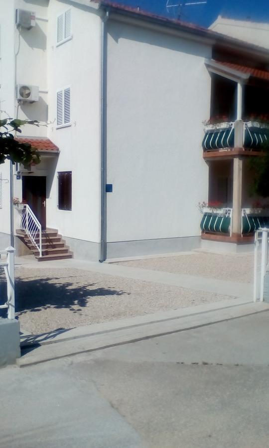 Apartment Gotovina Biograd Na Moru Exterior photo